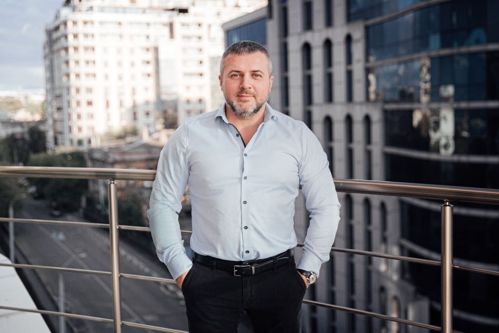 Про перспективи в ІТ, як ШІ змінює роботу айтівців та чому зросли вимоги до джуніорів — в ексклюзивному інтервʼю з Senior Director, Head of EPAM UA South зображення 1