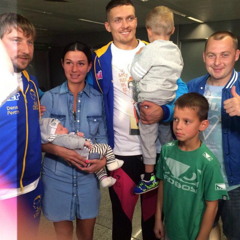 Скільки Дітей У Усика: подробиці про родину чемпіона