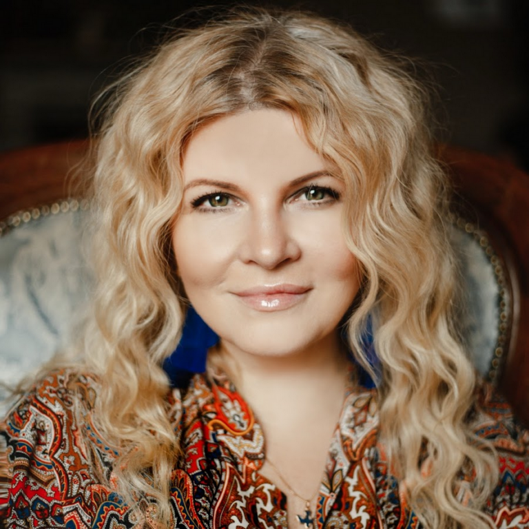 Ирина Узлова Биография, Личная Жизнь: Карьера и Личное Пространство