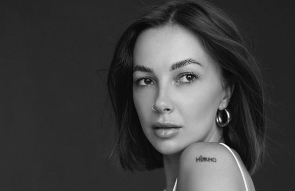 Колишня Дружина Розового: подробности жизни, карьеры и личной истории
