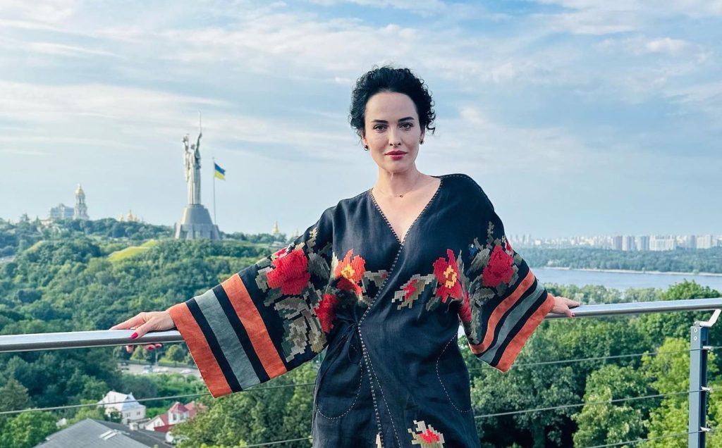 Даша Астаф'Єва Фігура: подробный обзор жизни и карьеры