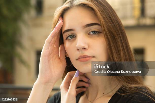 Нова Дівчина Пустовіта: повний огляд життя та кар’єри